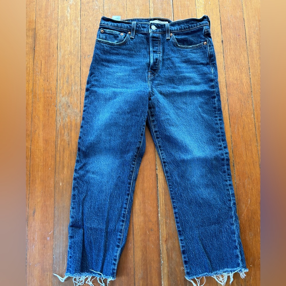 Levi’s wedgie straight button fly jeans. Dark wash